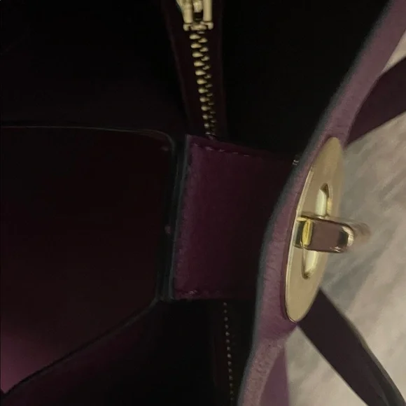Chic Plum Shoulder Bag - Picture 7 of 8